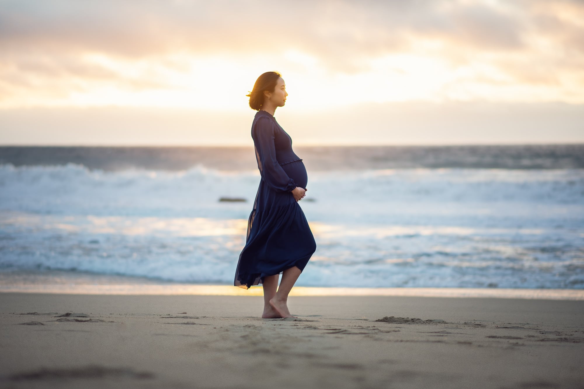 Sunset beach maternity photoshoot